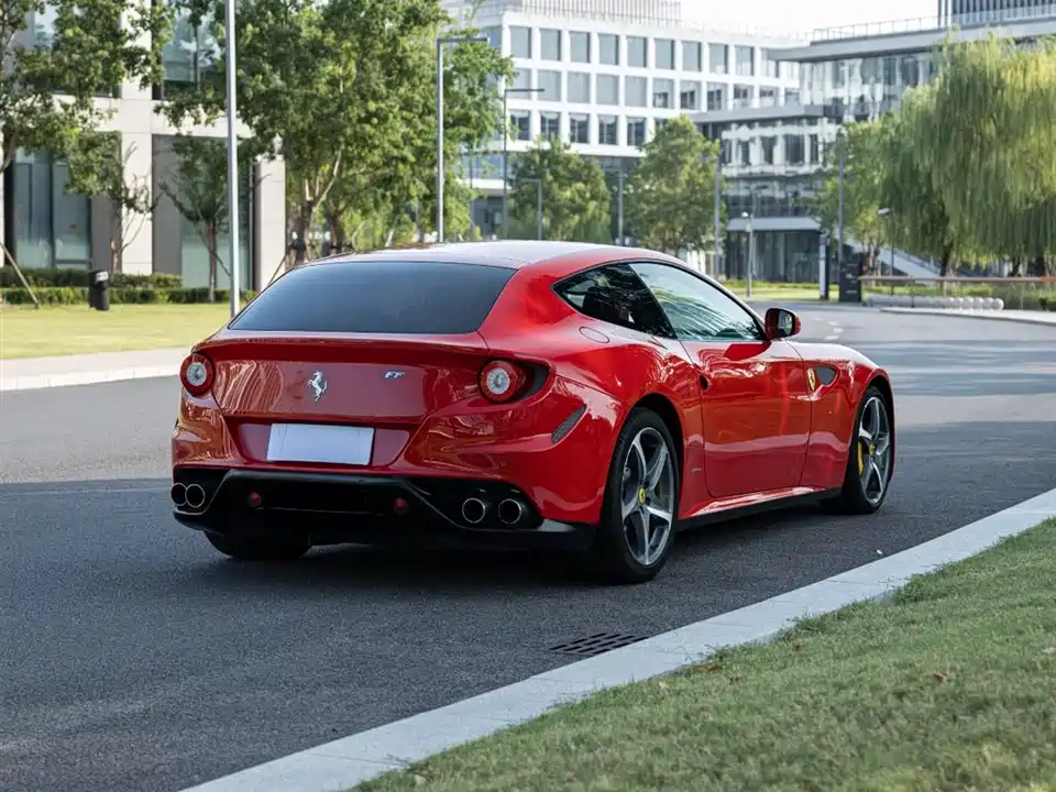 Ferrari FF