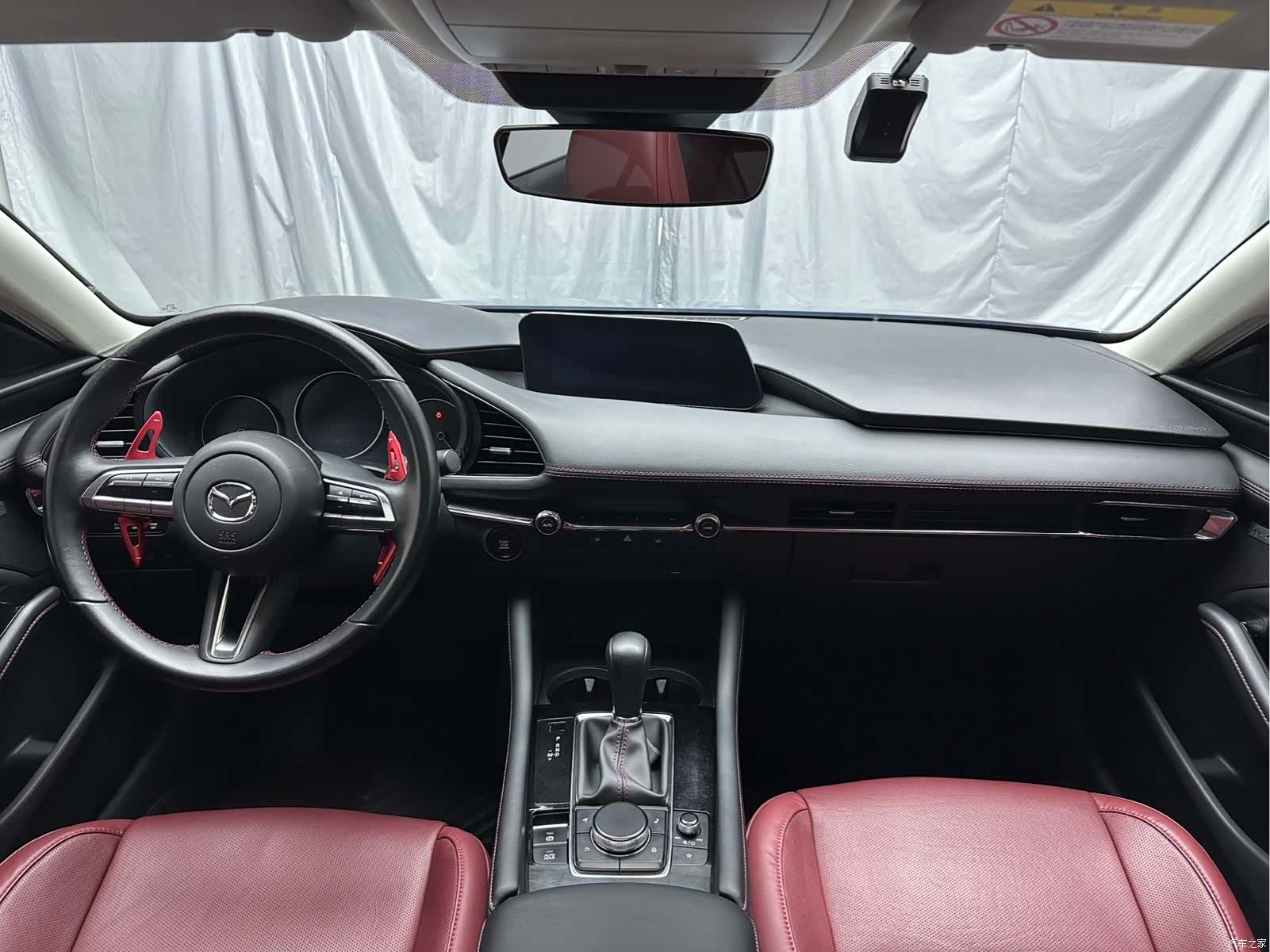 Mazda Mazda3, 2022 все фото