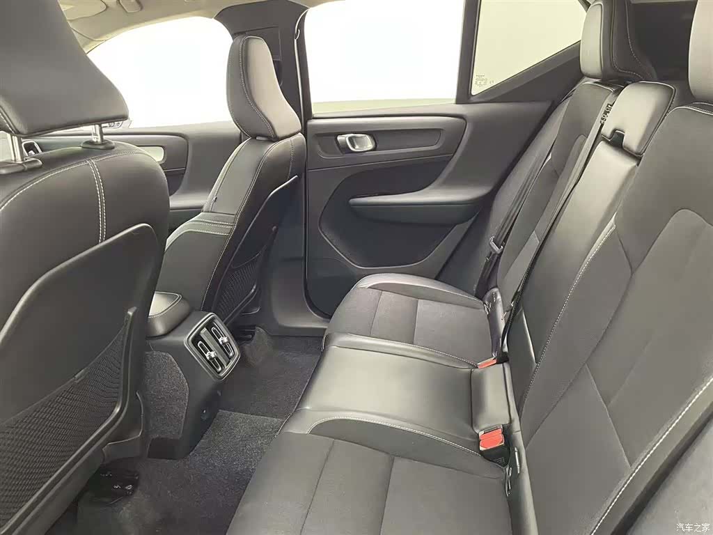 Volvo XC40, 2019 9