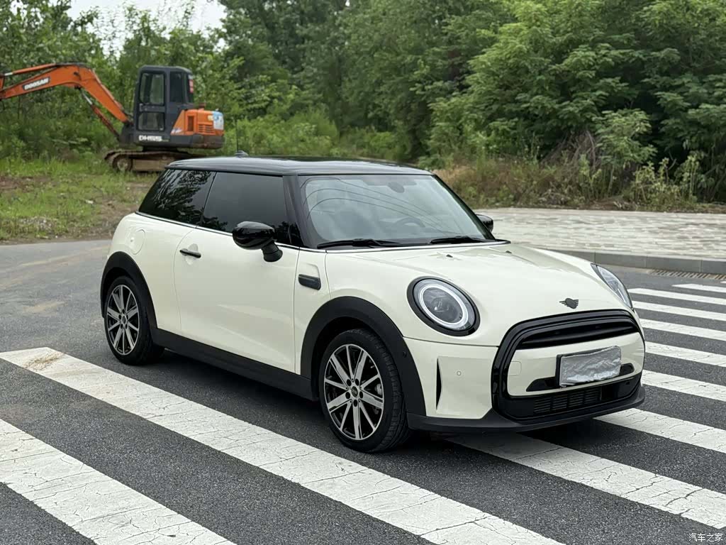 Mini Cooper, 2022 3