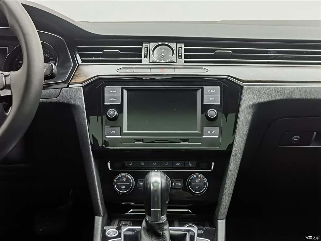 Volkswagen Magotan, 2017 12