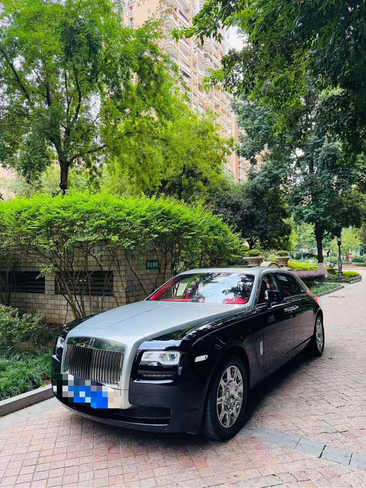Rolls-Royce Ghost, 2014 1