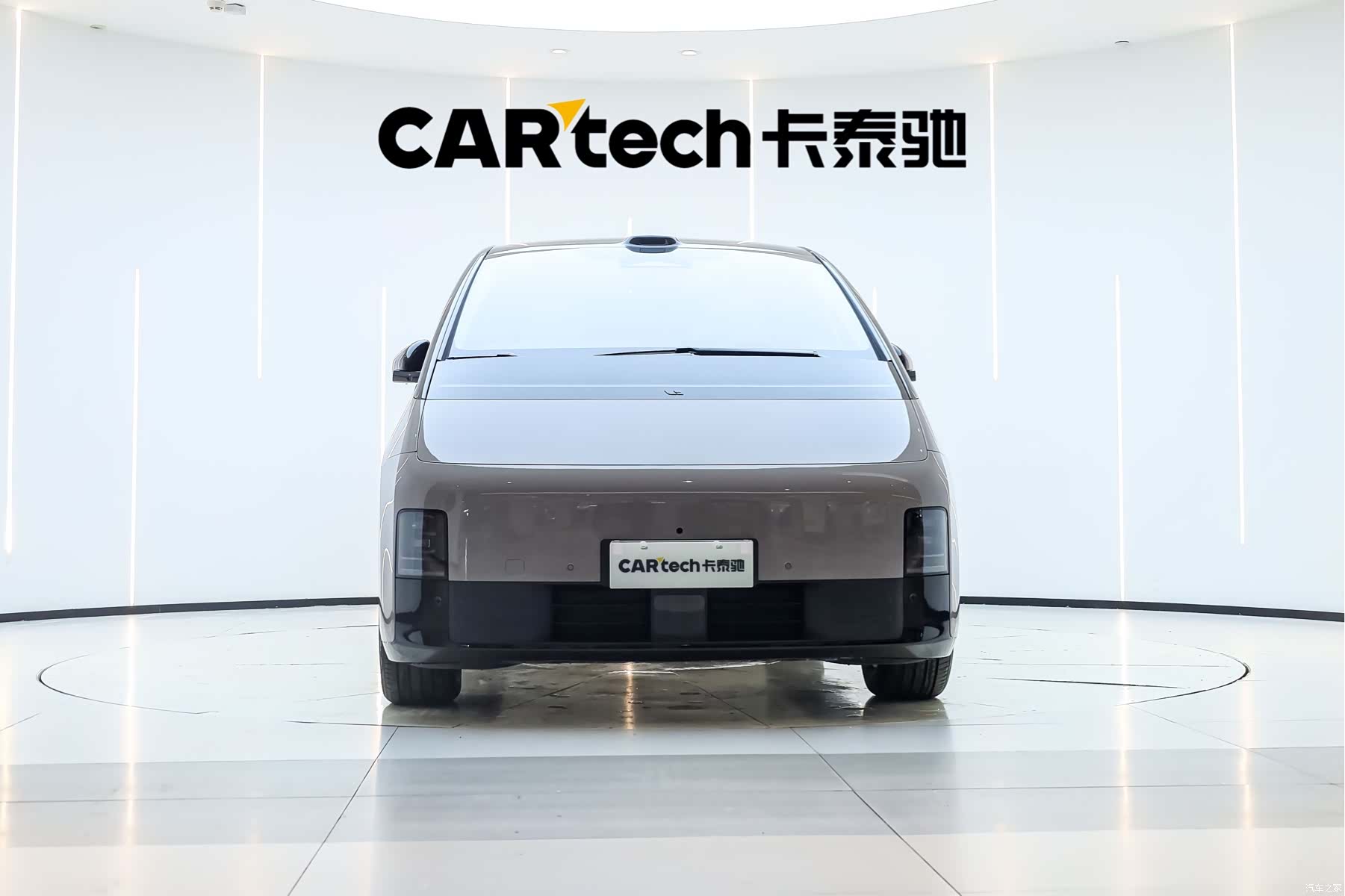 Li Auto MEGA, 2025 3