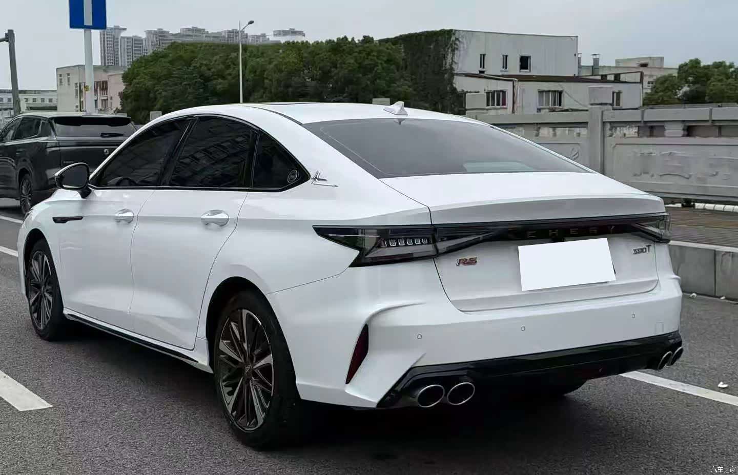 Chery Arrizo 8, 2023 7