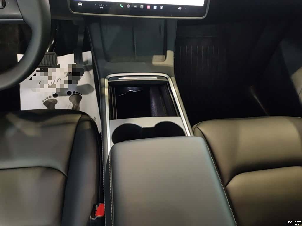 Tesla Model Y, 2024 14