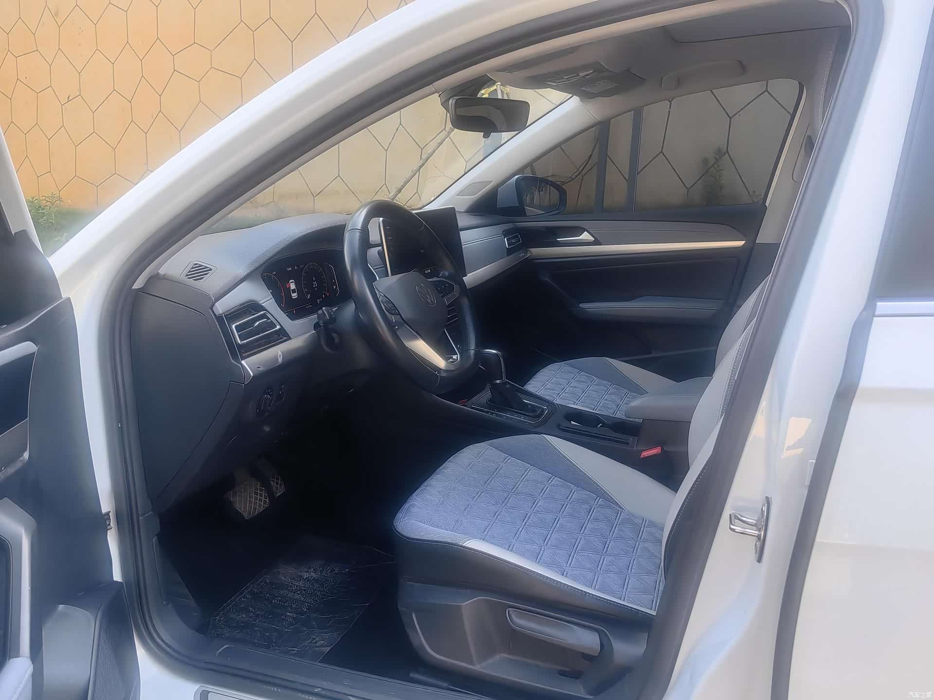 Volkswagen Lavida, 2023 все фото