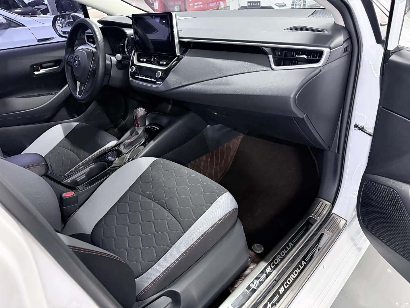 Toyota Corolla, 2025 14