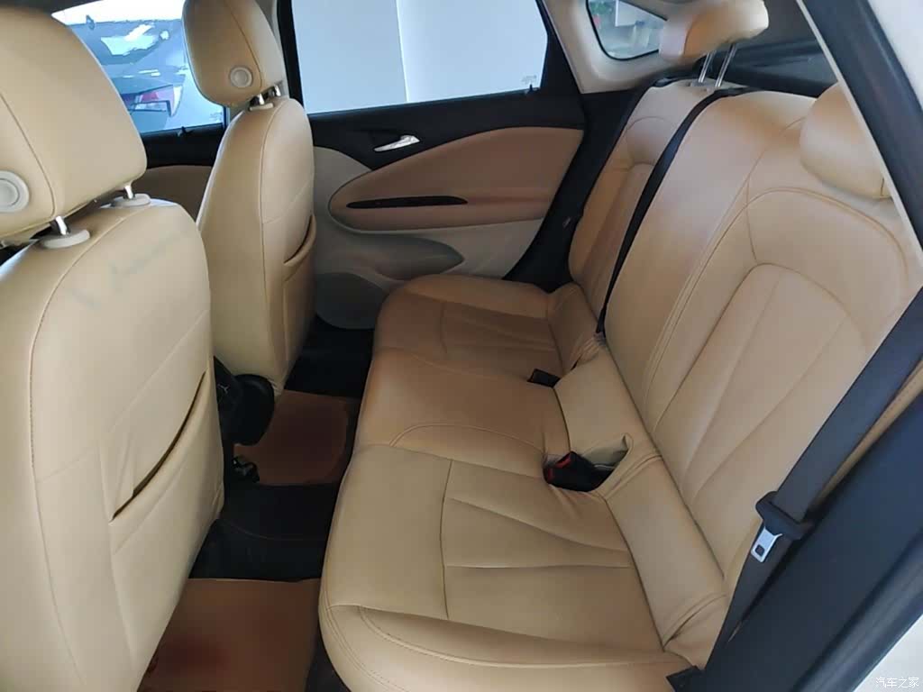Buick Verano, 2020 13