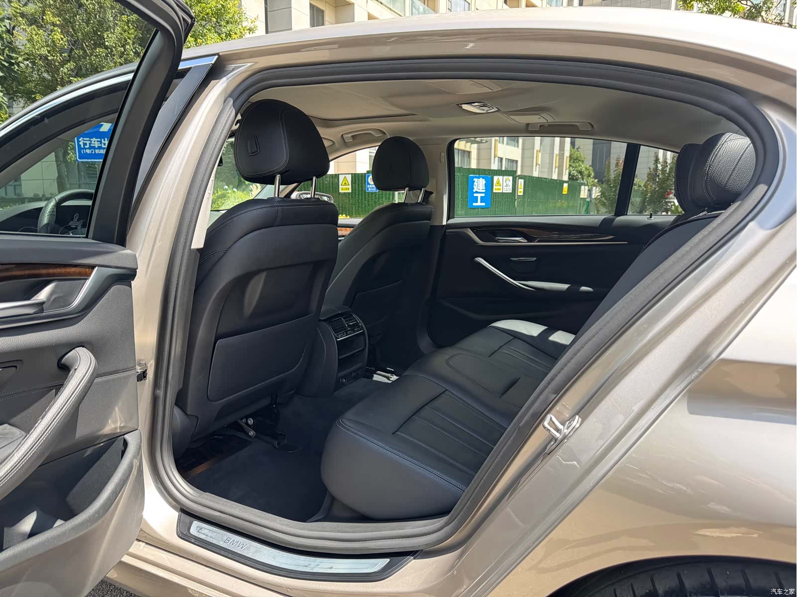 BMW 5 Series, 2017 17