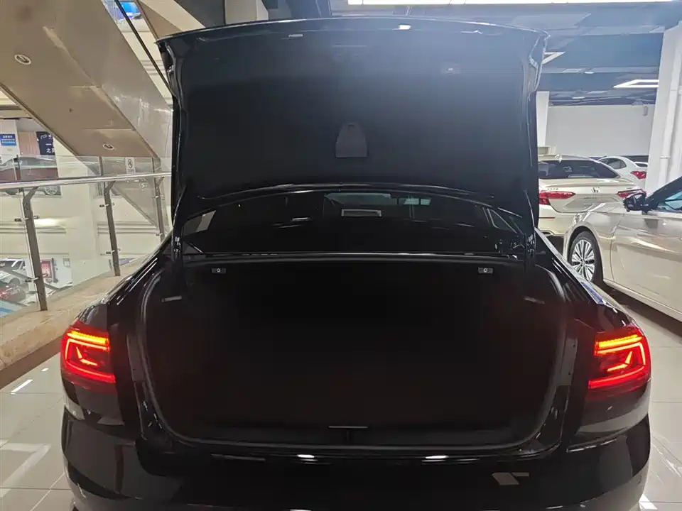 Volkswagen Magotan GTE