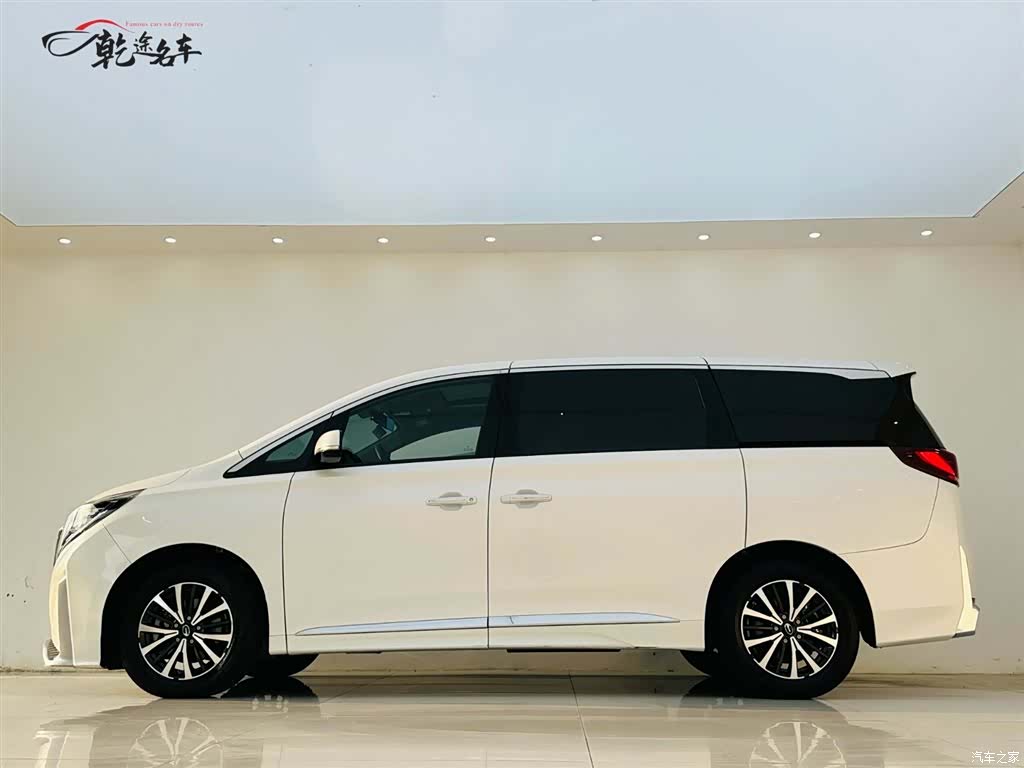 Trumpchi M8, 2022 4