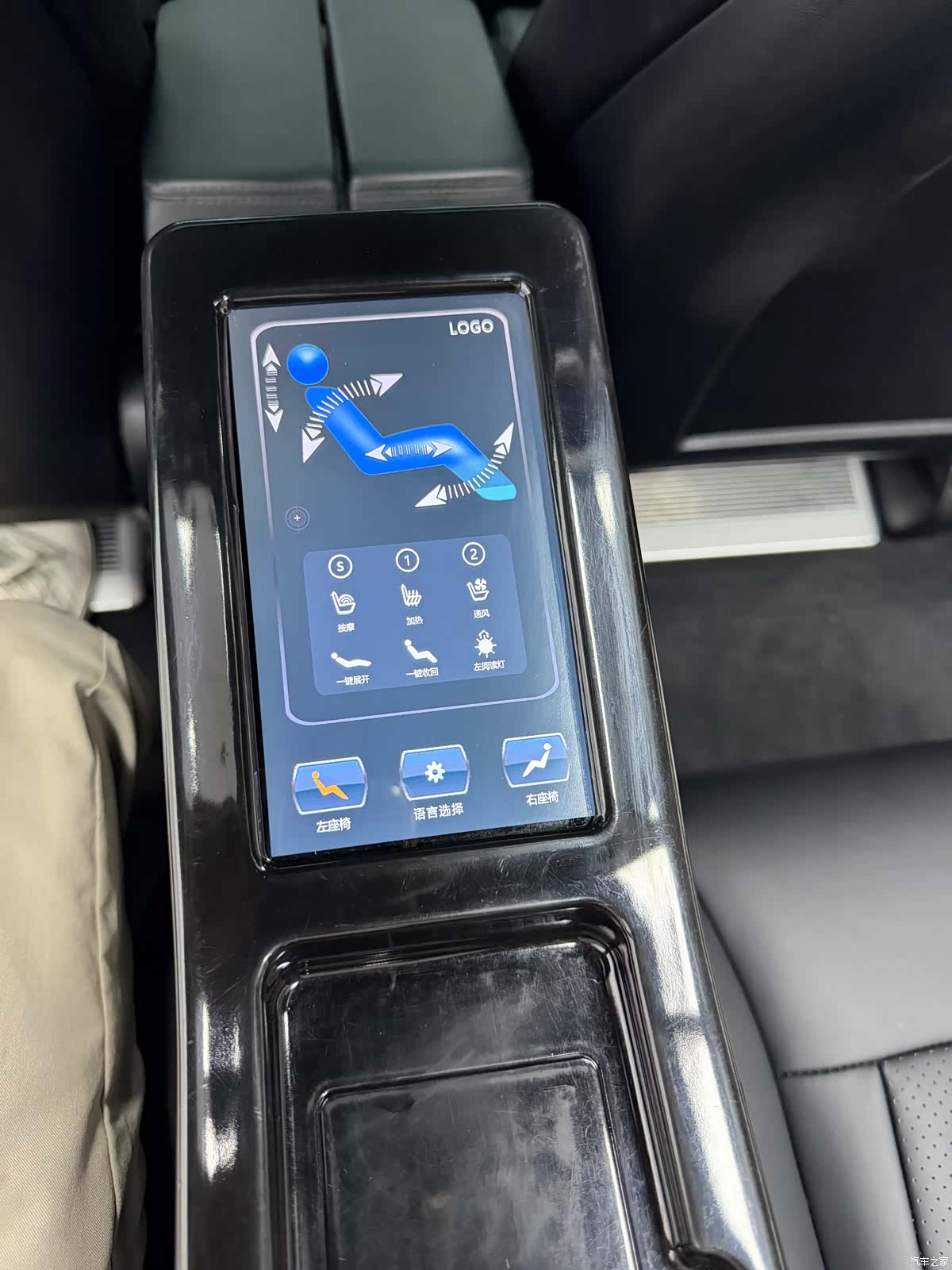 Tesla Model X, 2020 8