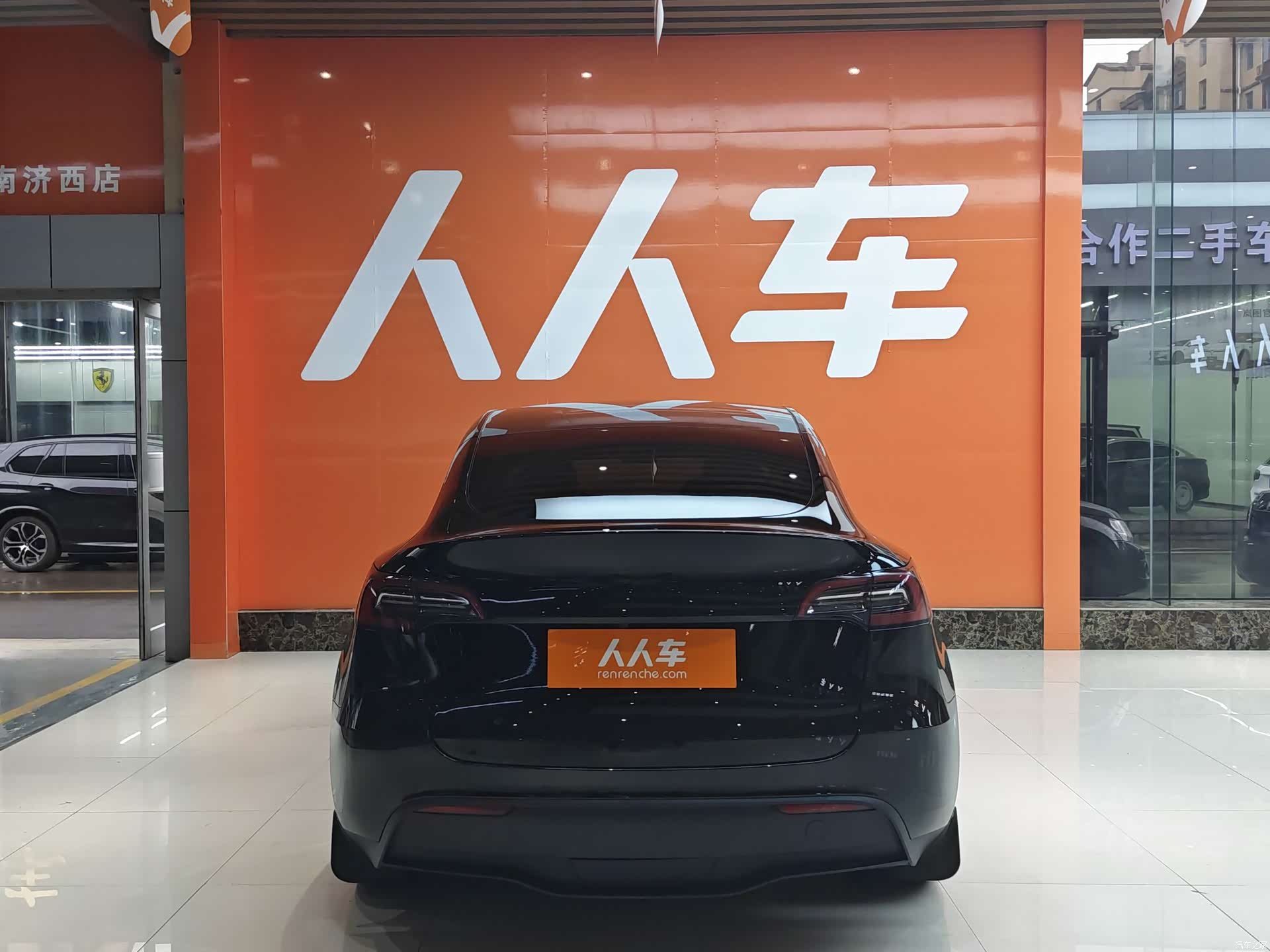 Tesla Model Y, 2023 все фото