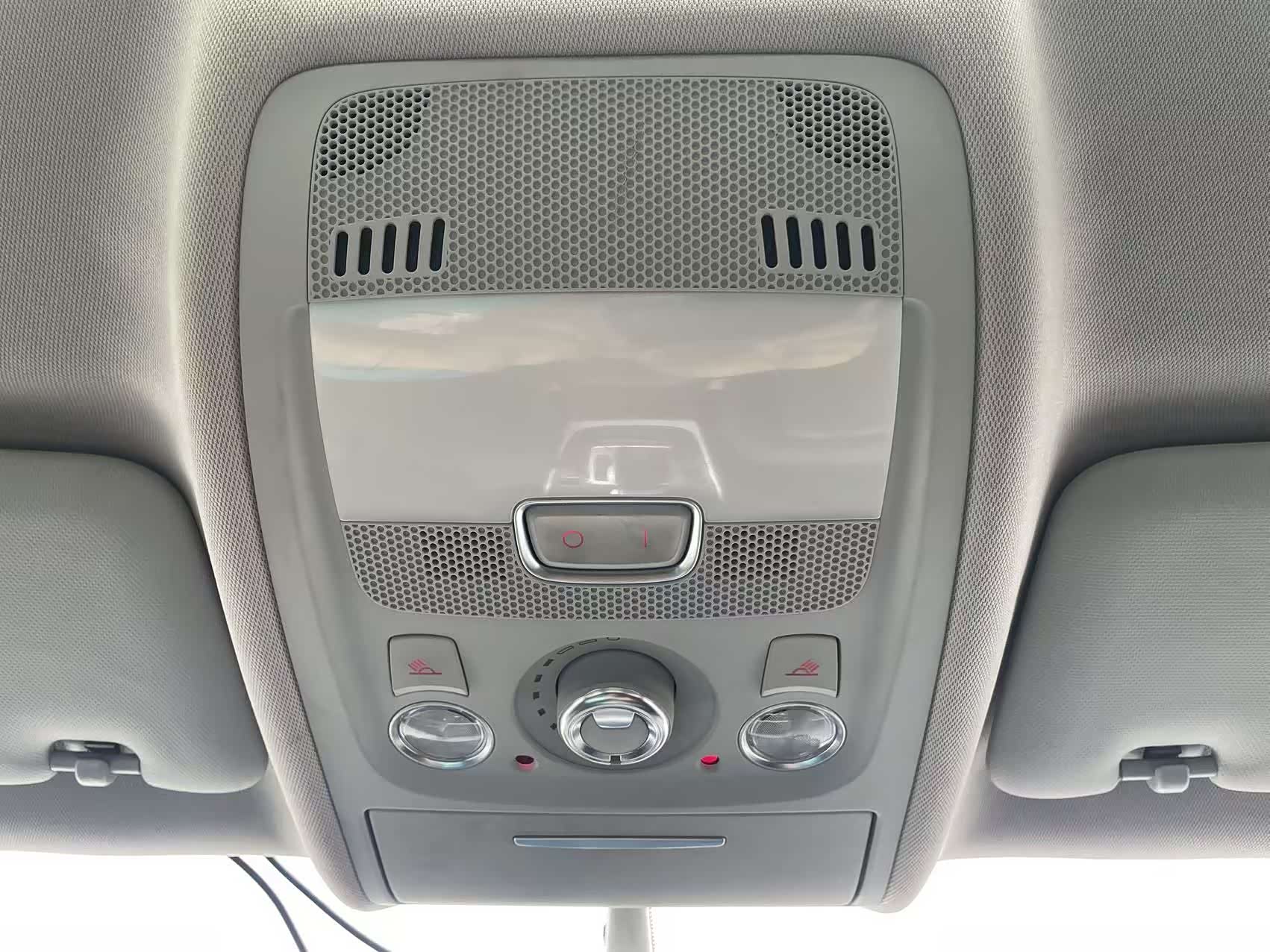 Audi A4L, 2016 24