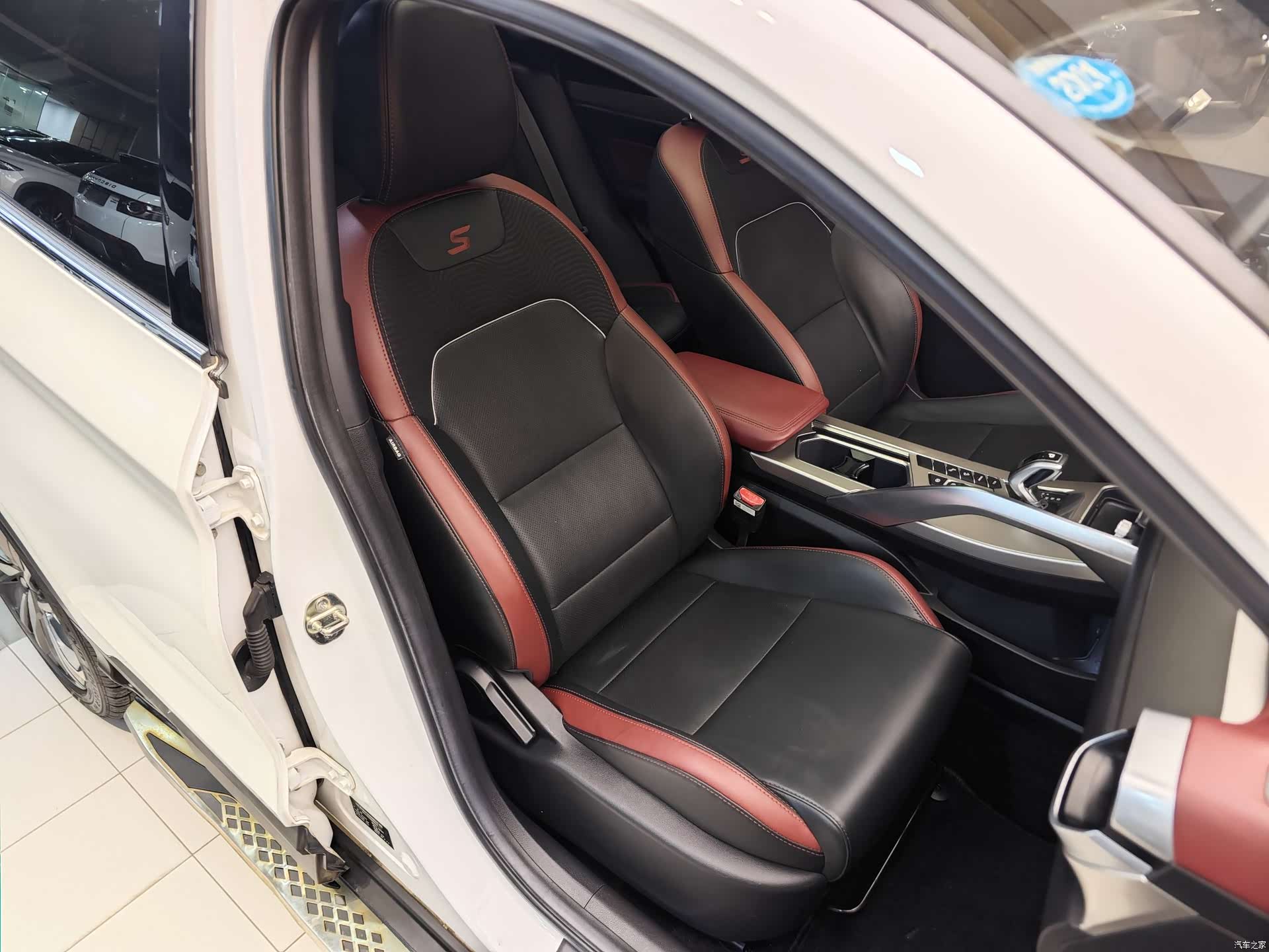Geely Coolray, 2020 31