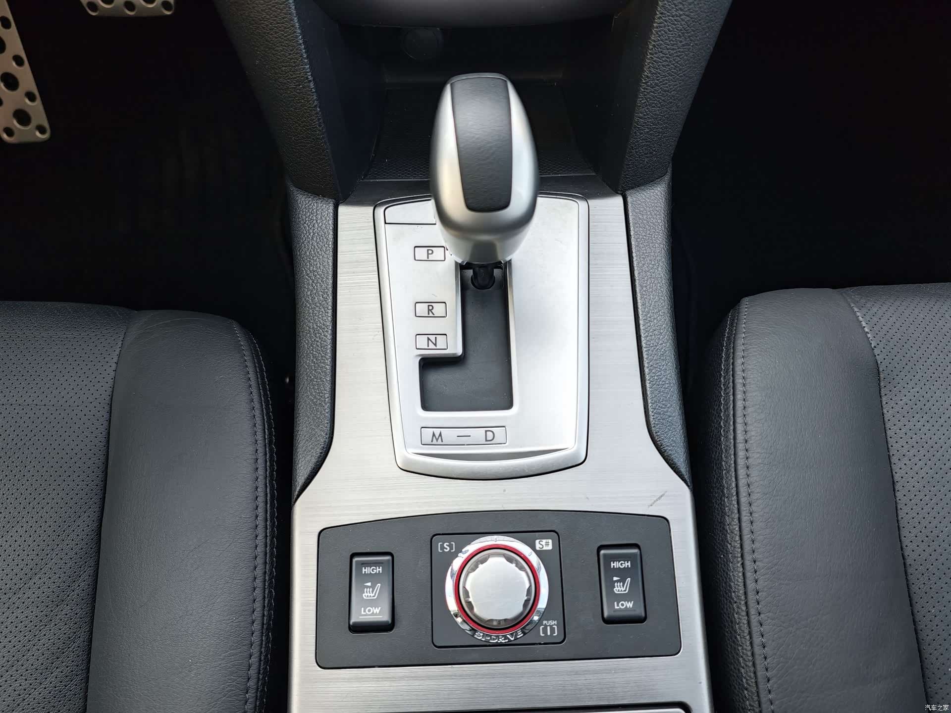 Subaru Legacy, 2011 17