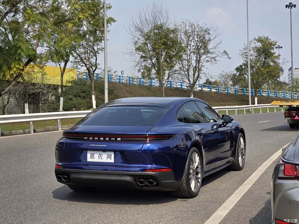 Porsche Panamera, 2024 6