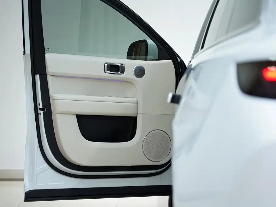 Li Auto Ideal L6
