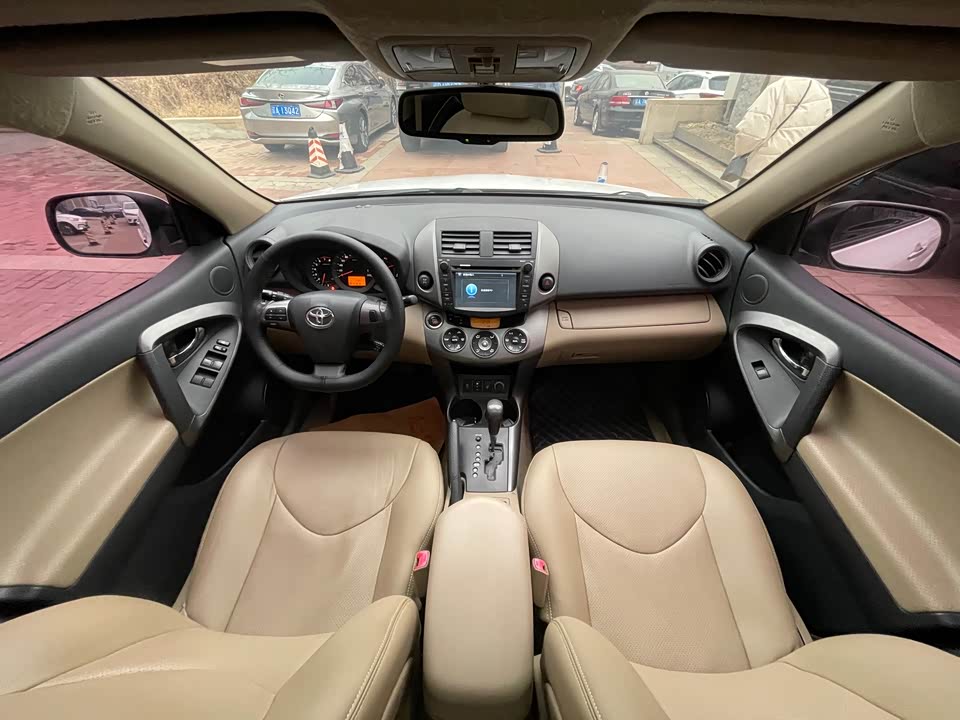 Toyota RAV4 Rongfang