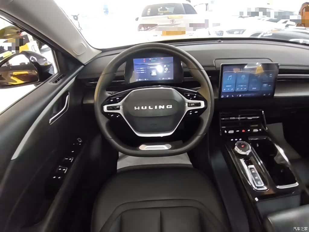 Wuling Starlight, 2024 11