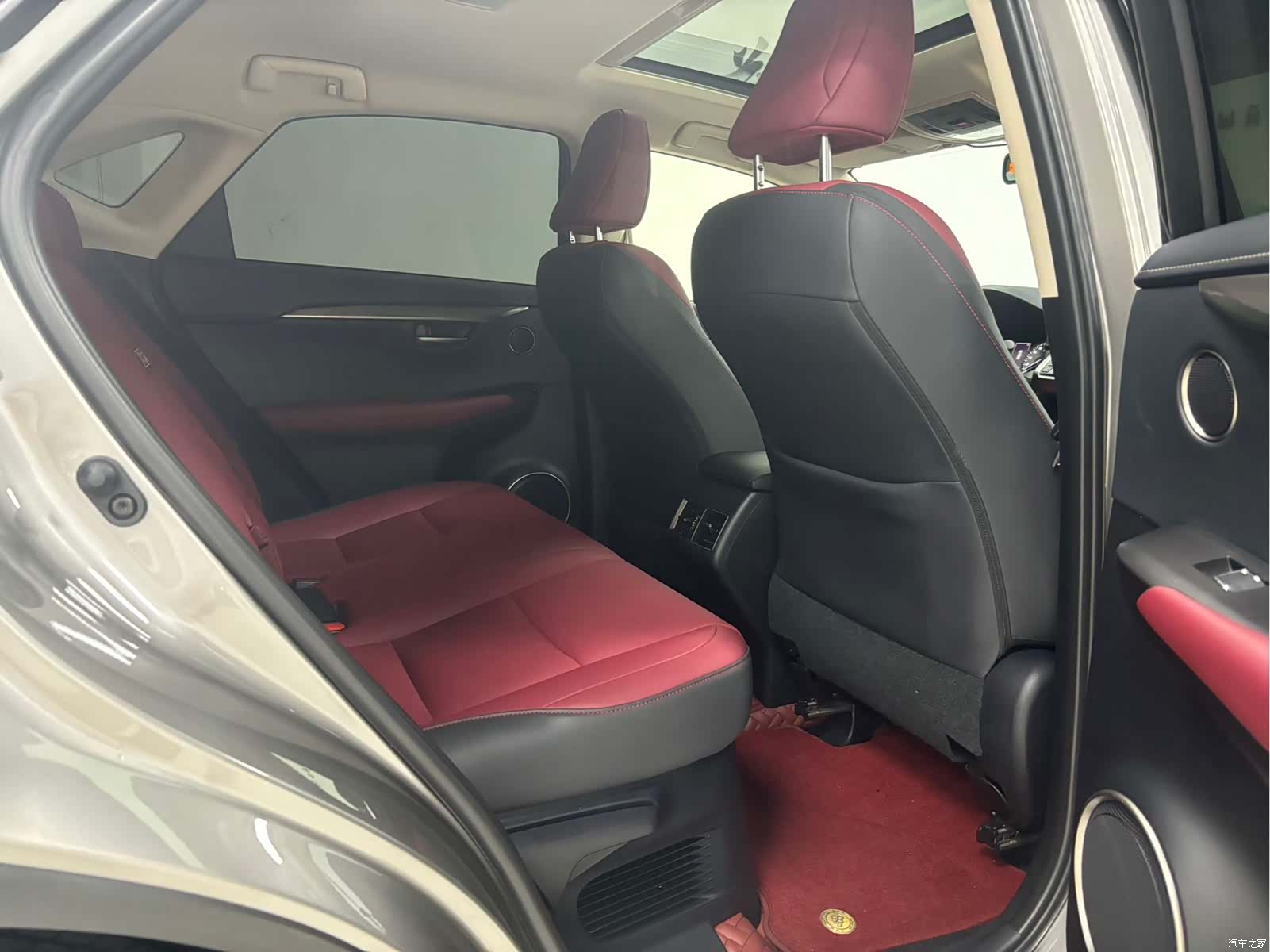 Lexus NX, 2020 13