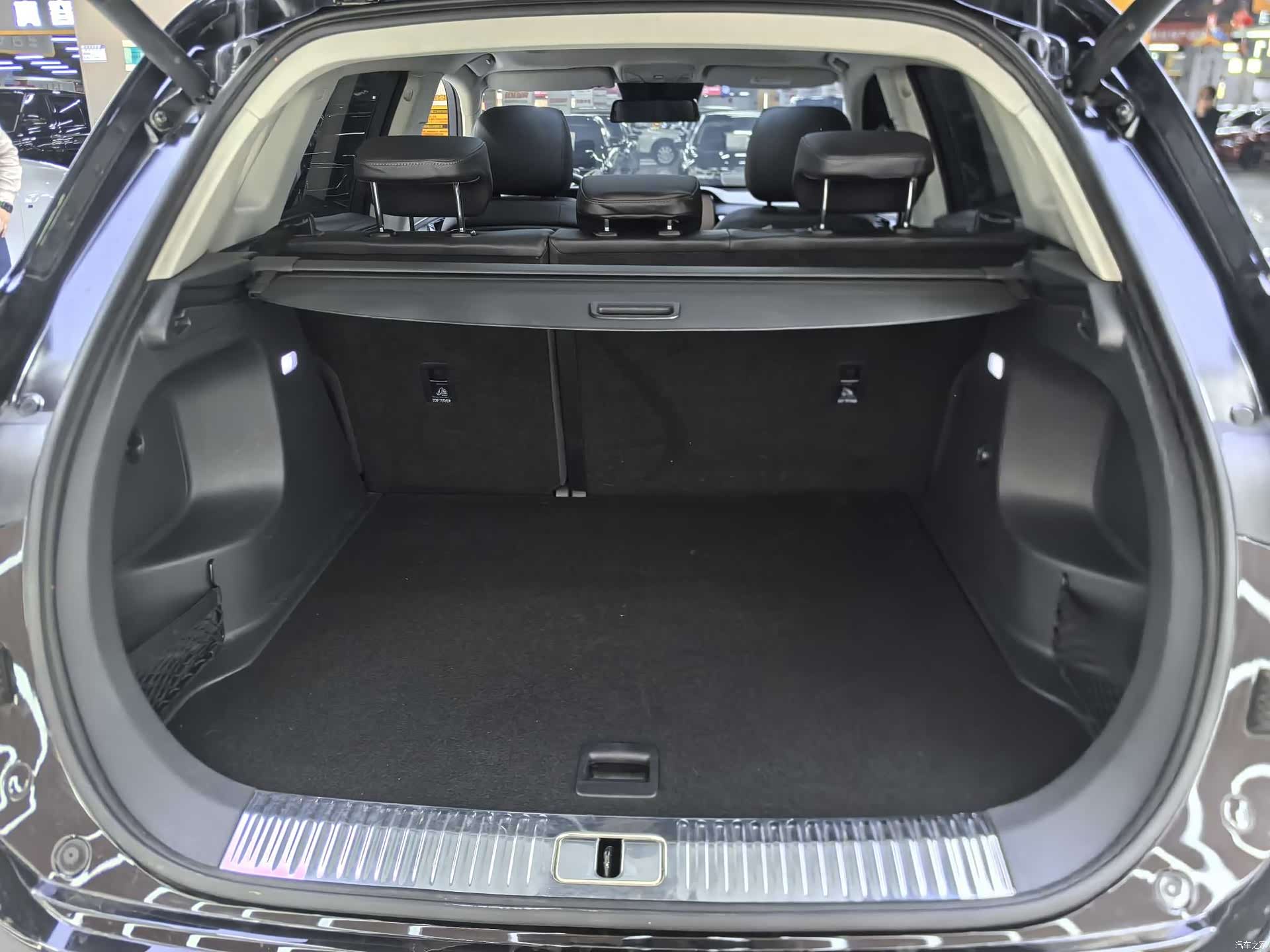 Hongqi HS5, 2024 15