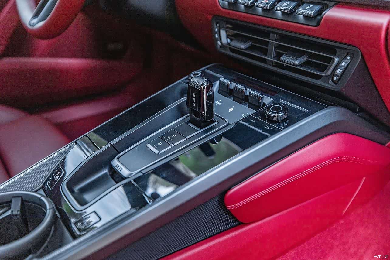 Porsche 911, 2021 21