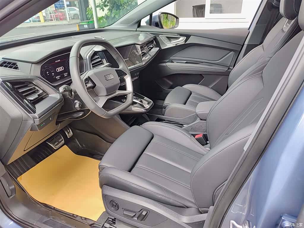 Audi Q4 e-tron, 2025 7