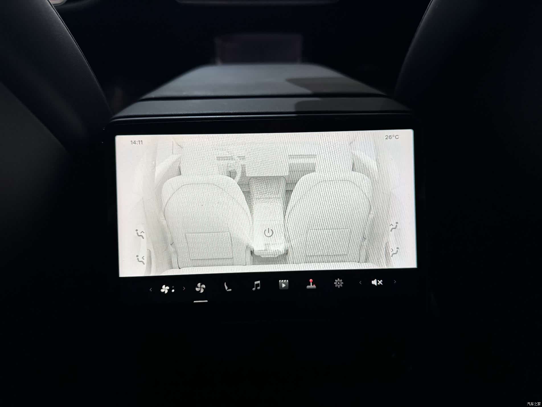 Tesla Model 3, 2024 12