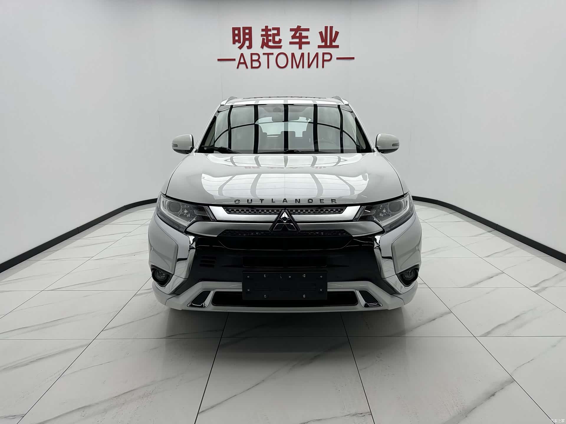 Mitsubishi Outlander, 2022 2