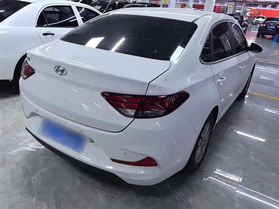 Hyundai Yuedong