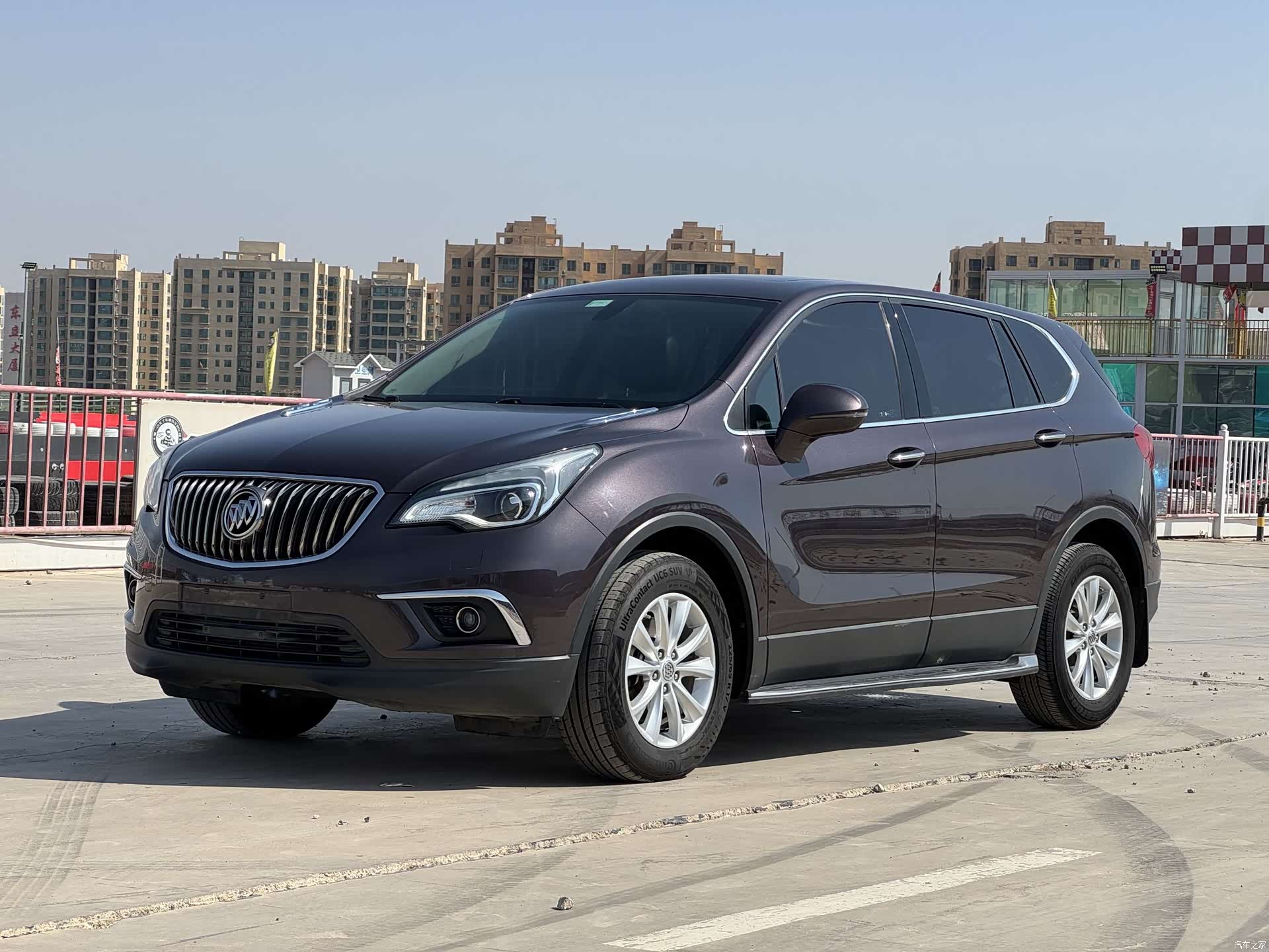 Buick Envision Plus, 2017 1