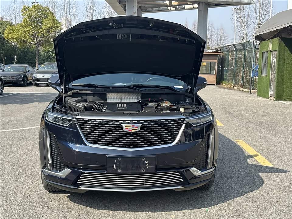 Cadillac XT6