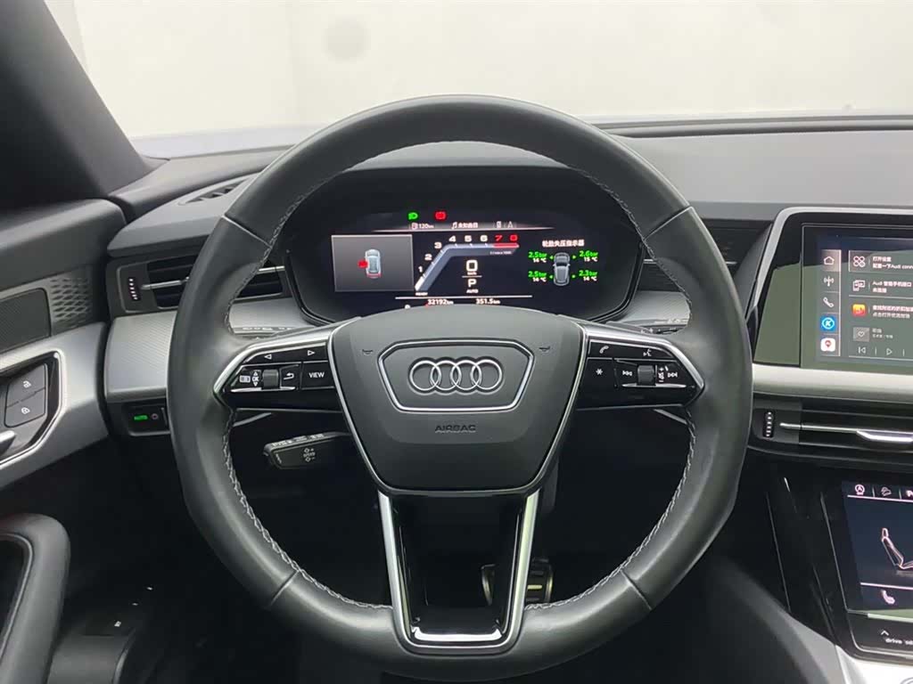 Audi Q6, 2023 14