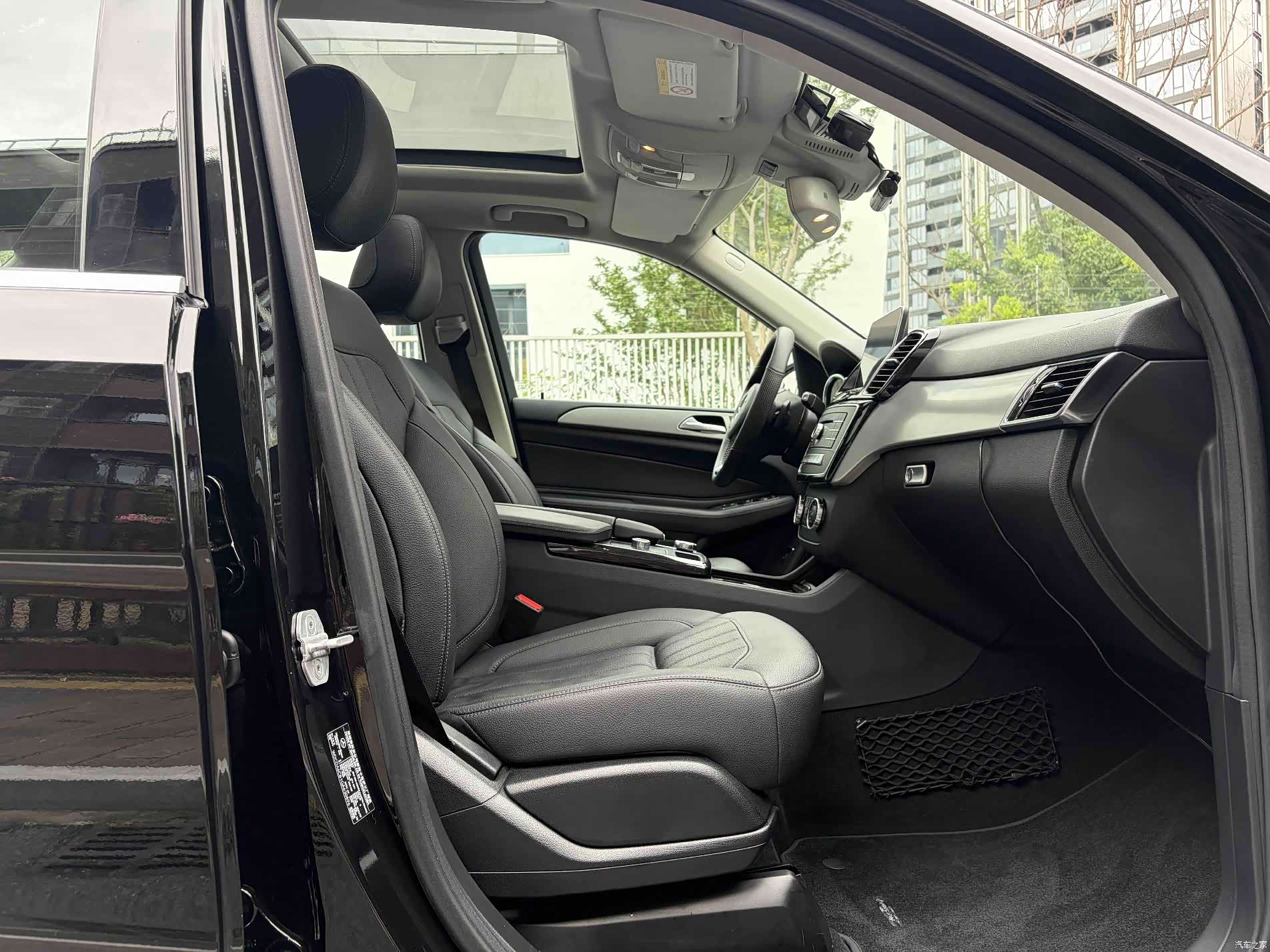 Mercedes-Benz GLE, 2016 8