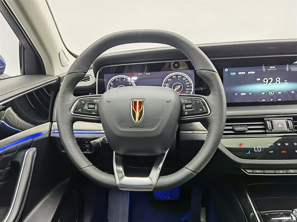 Hongqi HS5, 2019 11