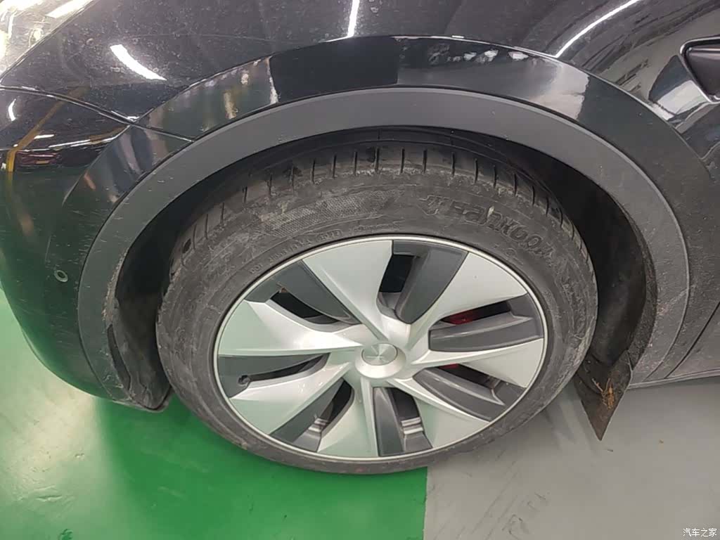 Tesla Model Y, 2022 23
