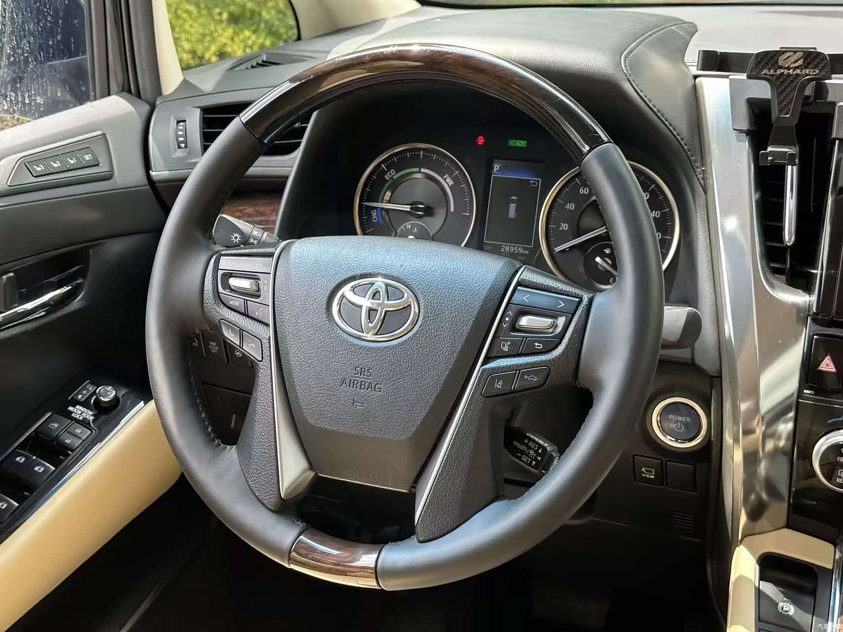 Toyota Alphard, 2020 16