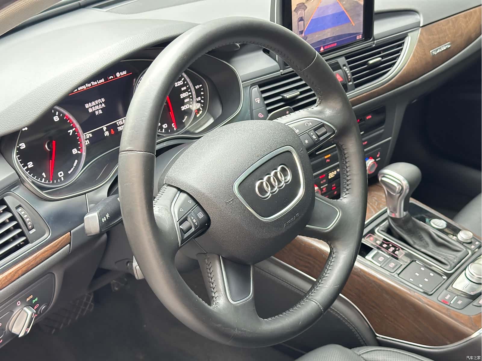 Audi A6L, 2015 11