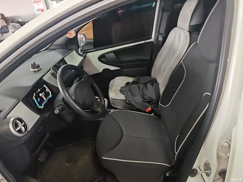 BYD e1, 2021 15