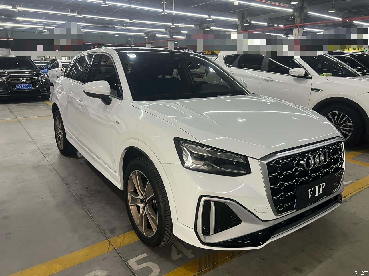 Audi Q2L, 2022 3