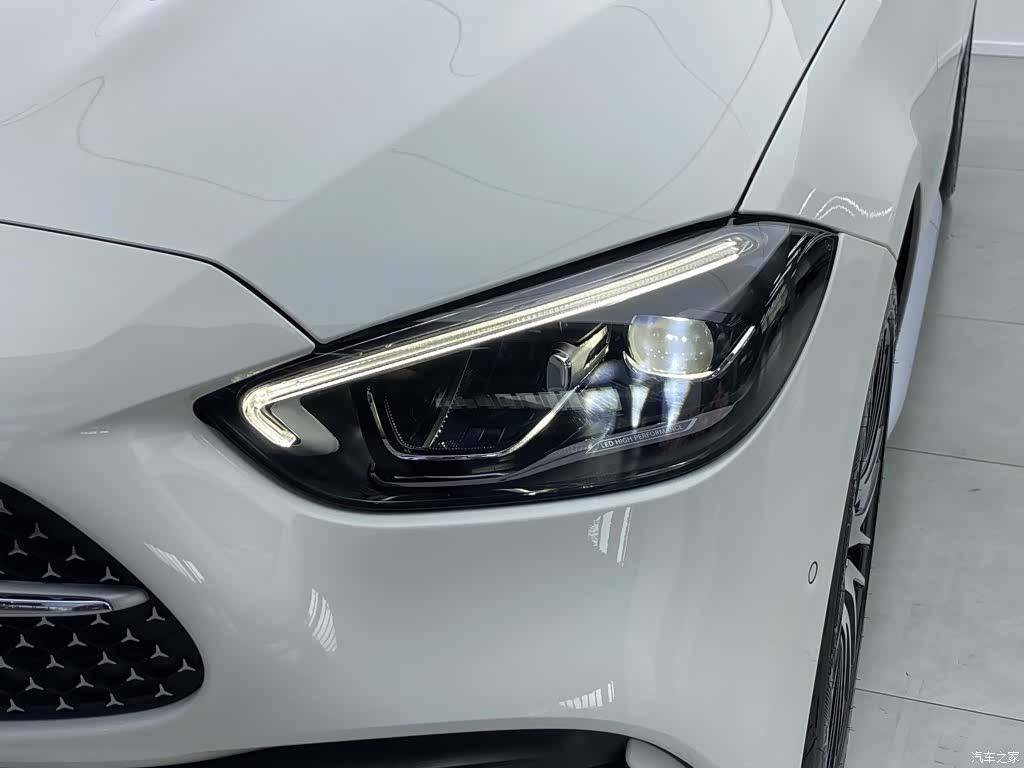 Mercedes-Benz C-Class, 2024 30