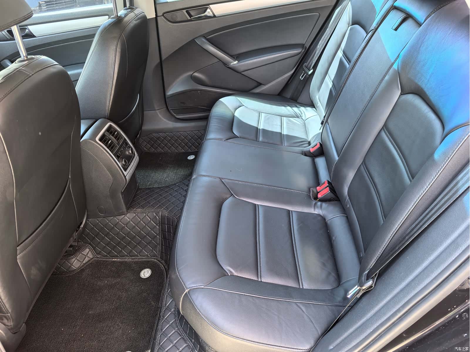 Volkswagen Passat, 2015 12
