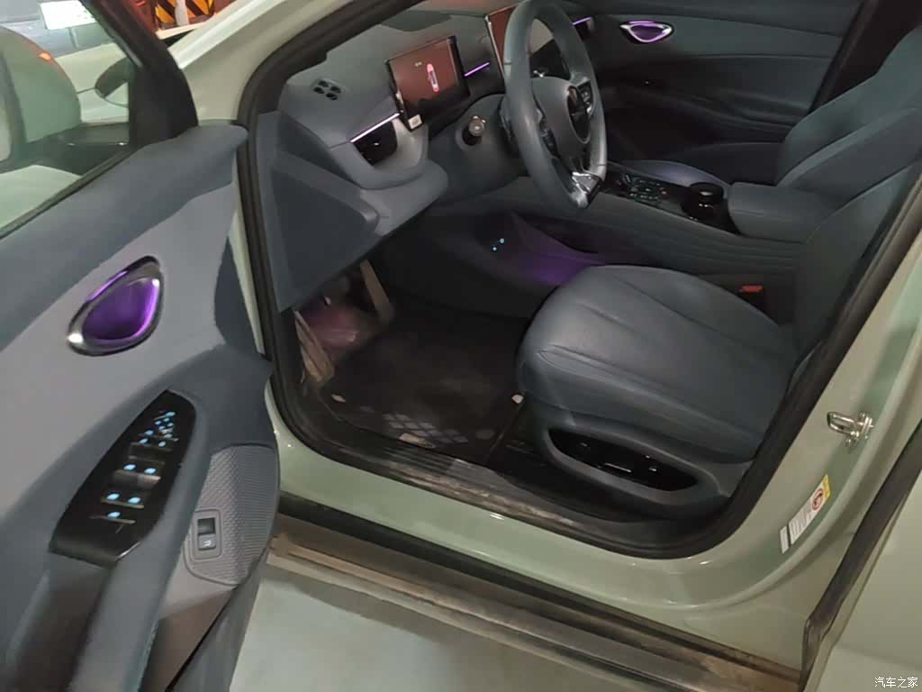 BYD Seal, 2025 14