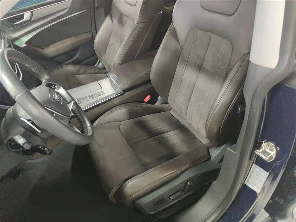 Audi A7L Audi A7L