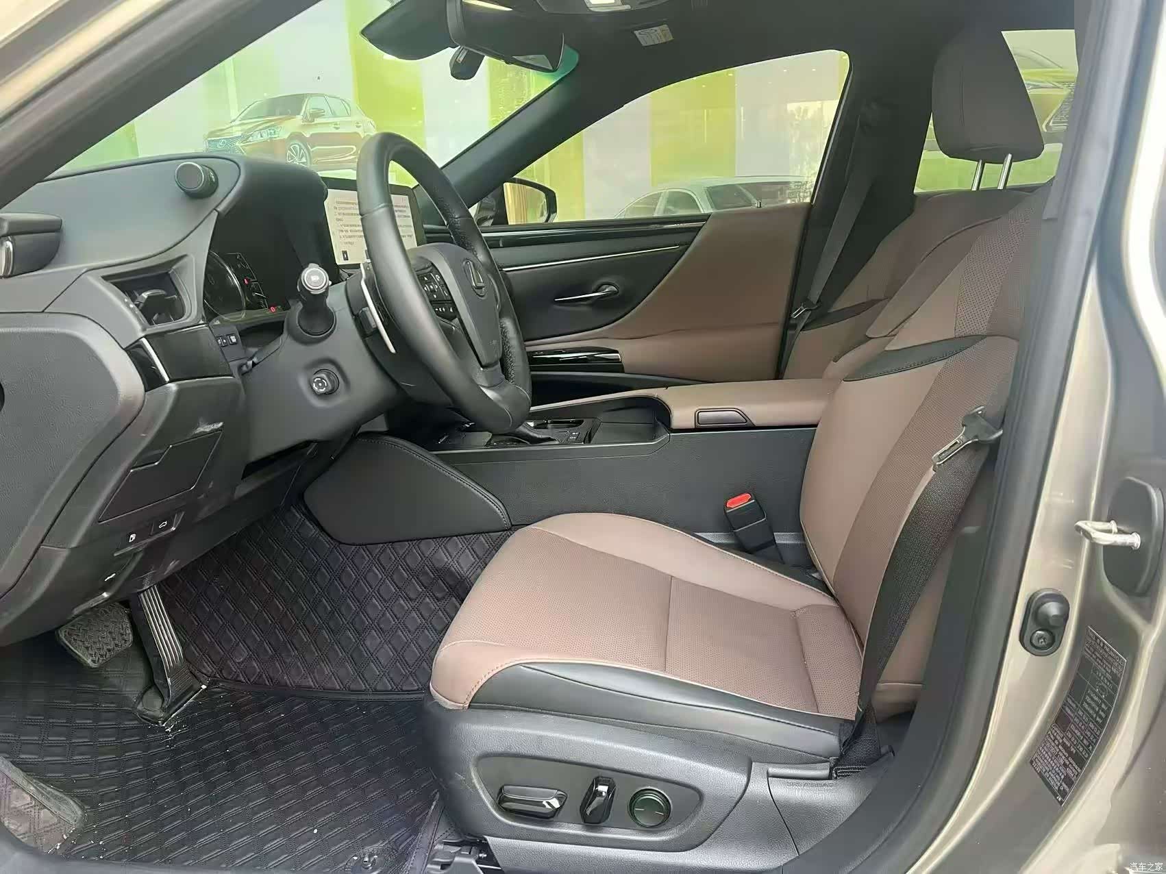 Lexus ES, 2025 6