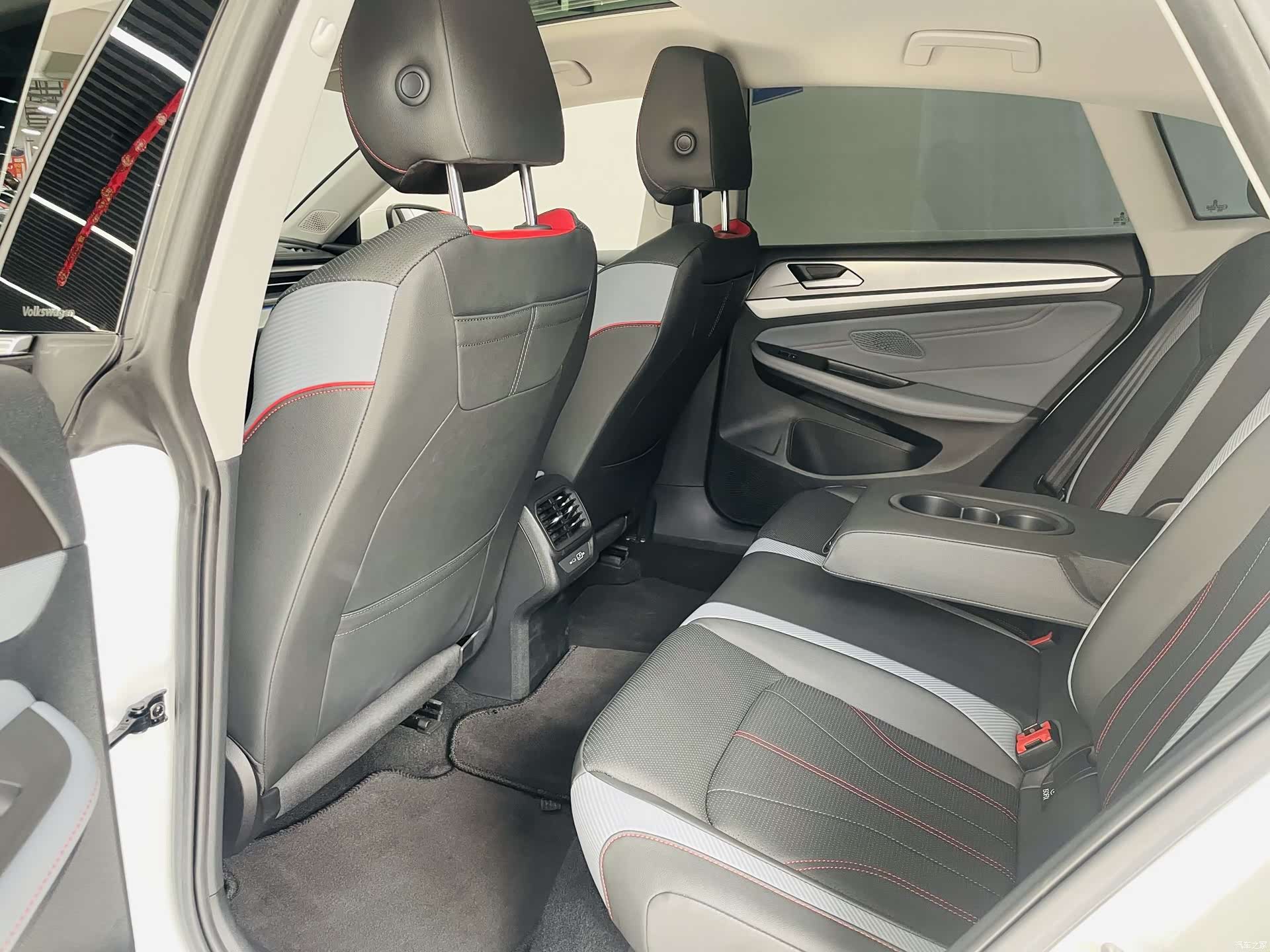 Volkswagen Lamando, 2024 10