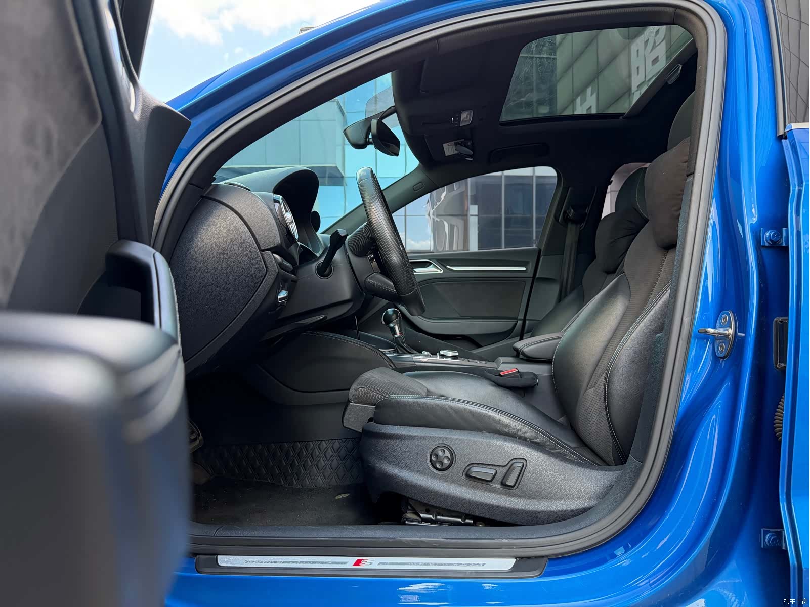 Audi S3, 2018 все фото