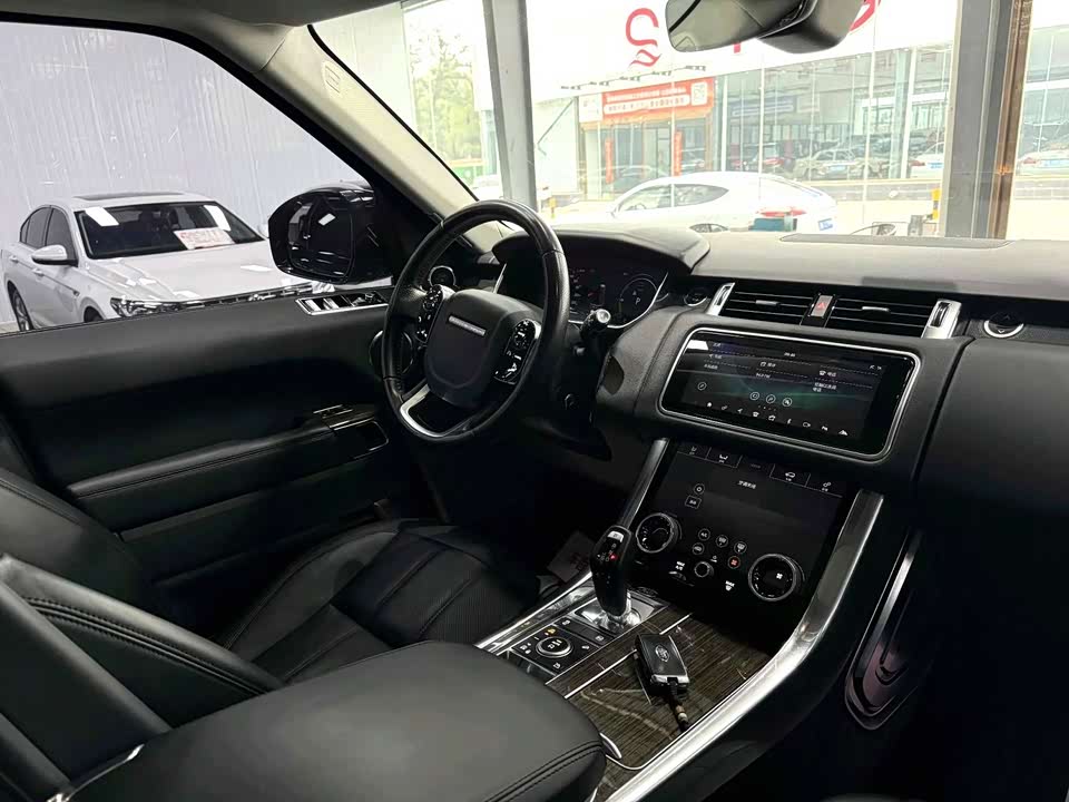 Land Rover Range Rover Sport Land Rover Range Rover Sport