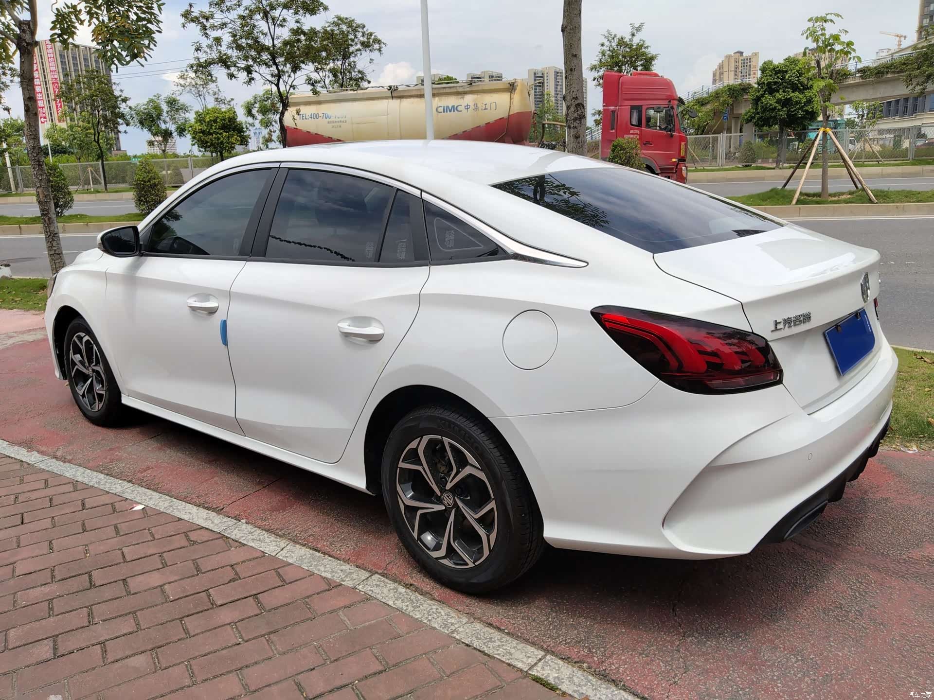 MG MG5, 2024 6